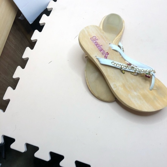 Sketchers - Picture 3 of 4